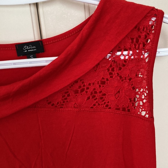 ❤️‍🔥5/20$ STORM💫 Women’s Red Detailed Sleeve-less Top - Picture 4 of 7